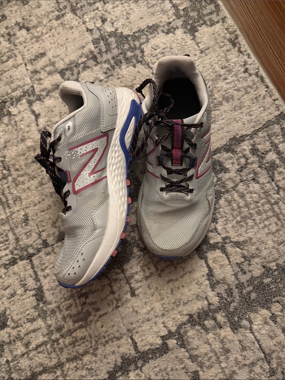 New Balance Women's Light Gray Running Shoes